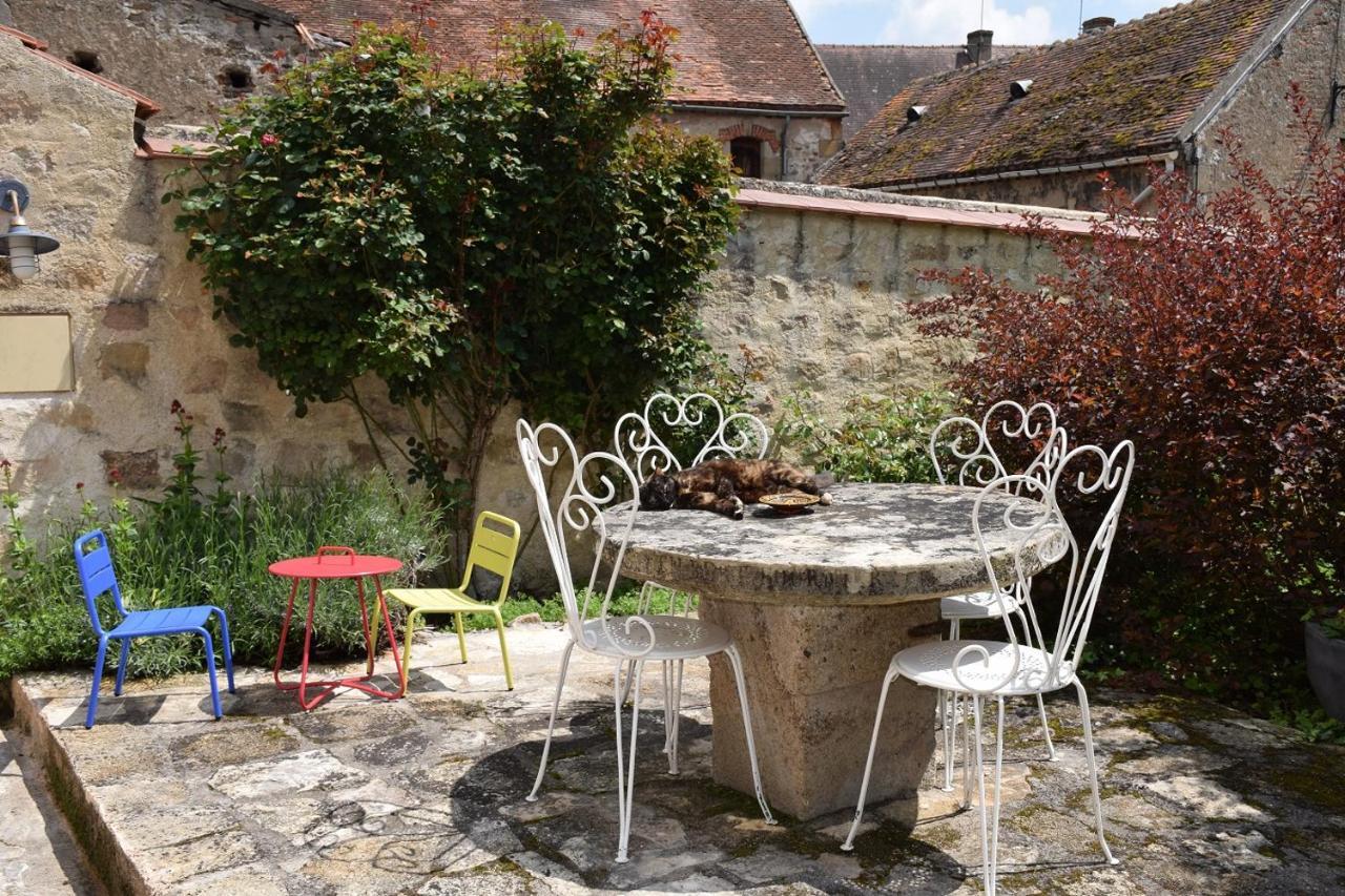 Le Gite Clos Monade Souvigny Bagian luar foto